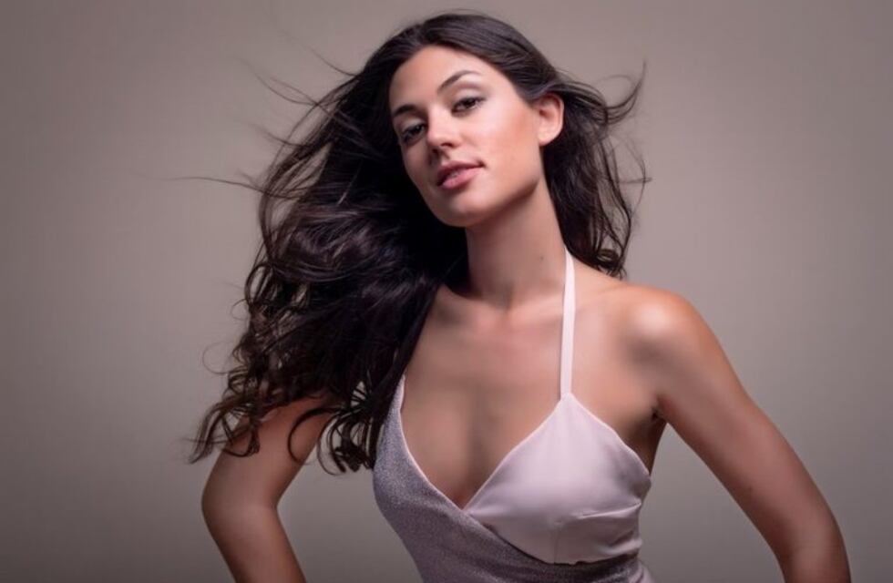 Juliana Miller despliega toda su belleza en Mendoza