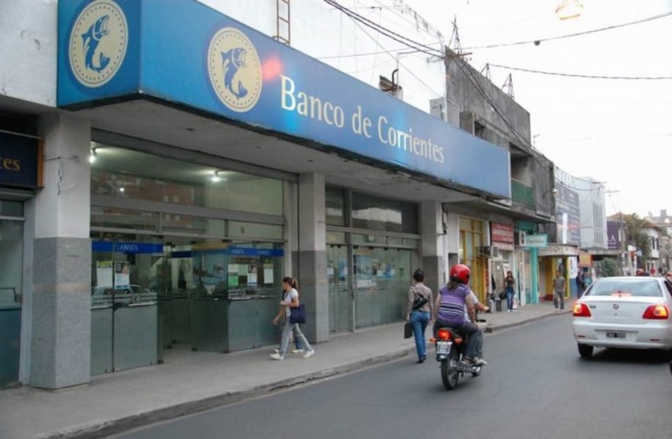 Pagan el refuerzo de $1.200 de la AUH: dónde se puede cobrar en Corrientes