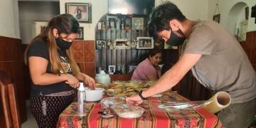 Voluntarios en Orán asisten y contienen a pacientes de coronavirus (Paula Manias)