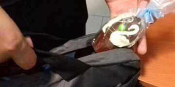 Un preventista robó un huevo de pascua mientras tomaba un pedido en un comercio de Guaymallén\u002E