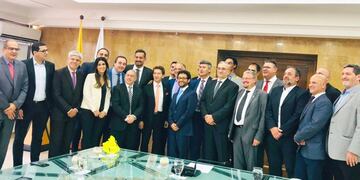 La delegación santafesina y cordobesa en Medellín\nPrensa Alcides Calvo