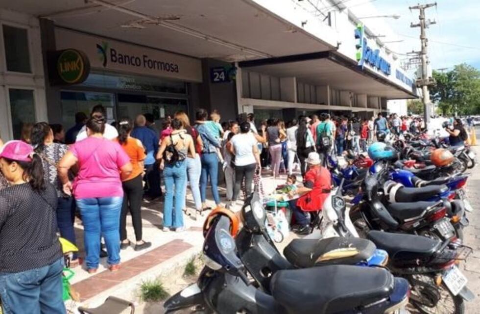 Bono extraordinario: reclamo por débitos indebidos de entidades bancarias