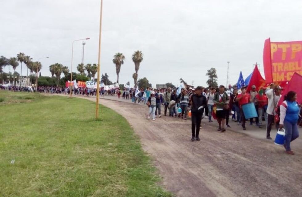 Marcha Multisectorial: "Hay que superar la grieta; el pueblo se debe unir"