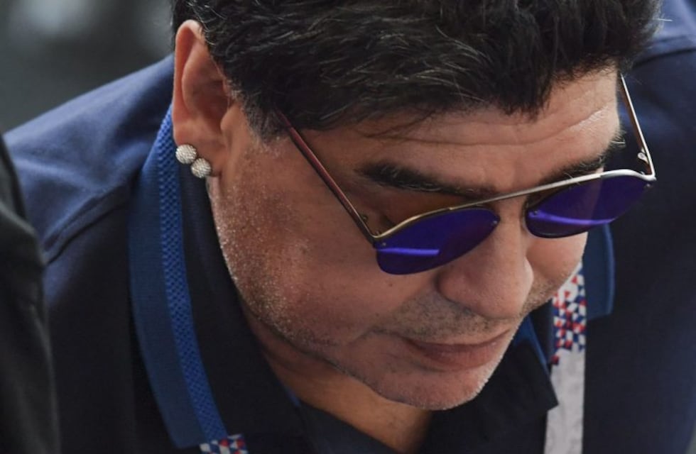 Maradona, decepcionado, aseguró: "Volvería gratis a dirigir la Selección"