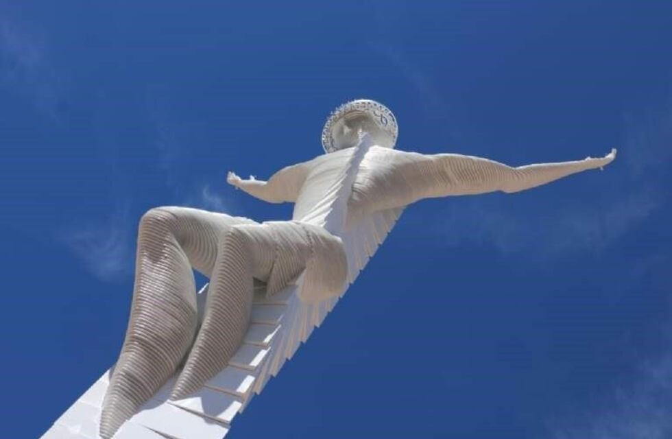 El Cristo de 27 metros que cautiva en San Juan