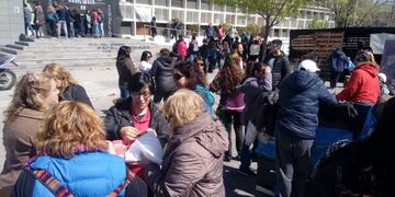 Acampe docente en Rawson\u002E