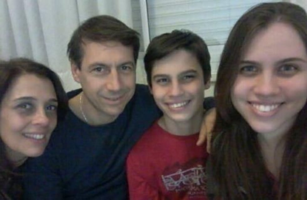 Confirmaron que el hijo y la esposa del senador Naidenoff murieron por inhalación de gas