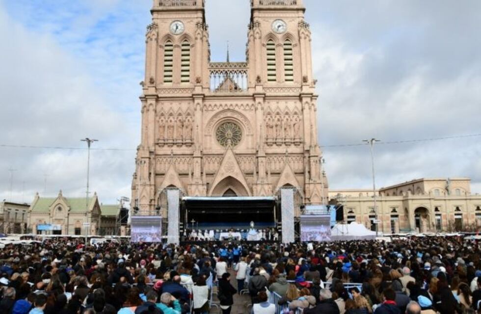 La Iglesia convocó a manifestarse en contra del aborto legal