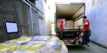 Con el dinero reunido para el Fondo Social, el Municipio donará alimentos a comedores barriales (Municipalidad de La Plata)