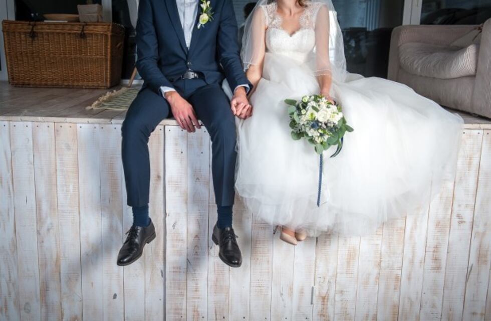 Se casaron, las fotos salieron mal y decidieron repetir la ceremonia