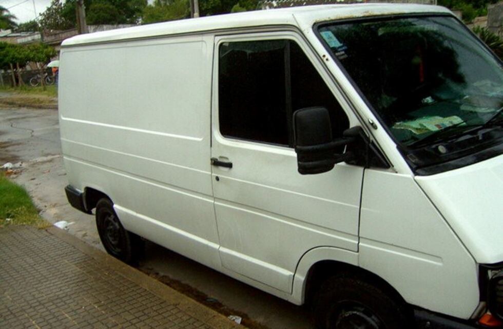 Una camioneta siguió a cuatro nenes en Plottier