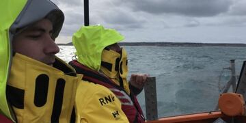 Autoridades británicas hallaron dos asientos de avión en el Canal de la Mancha\u002E