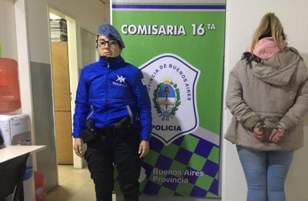 Terminaron la relación, fue a la casa de su ex para tirarle piedras e hirió a su ex suegra