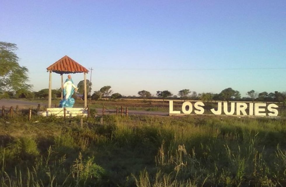 Una funcionaria judicial se escapó en traje de baño hacia el monte cuando participaba en una fiesta clandestina