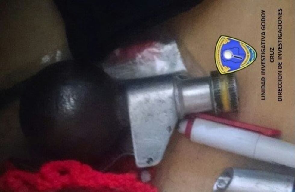 Detuvieron a un hombre que amenazaba a su pareja con una granada