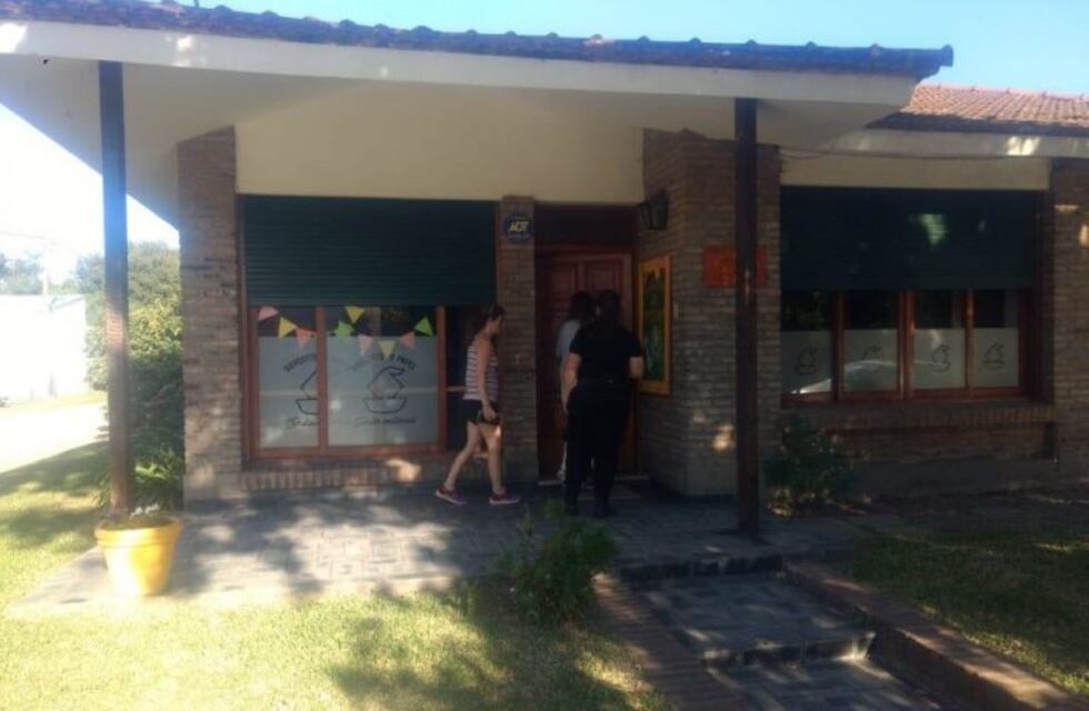 Ingresaron a robar a un jardín de infantes y se comieron las galletitas de los chicos