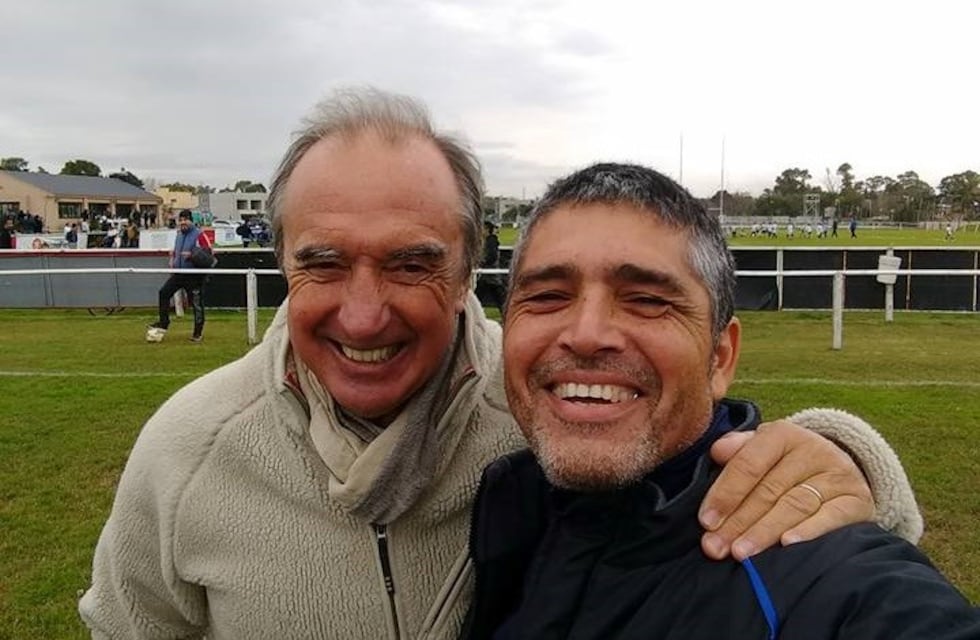 Universitario homenajeó al entrenador de rugby fallecido junto a su familia en Italia al 1400