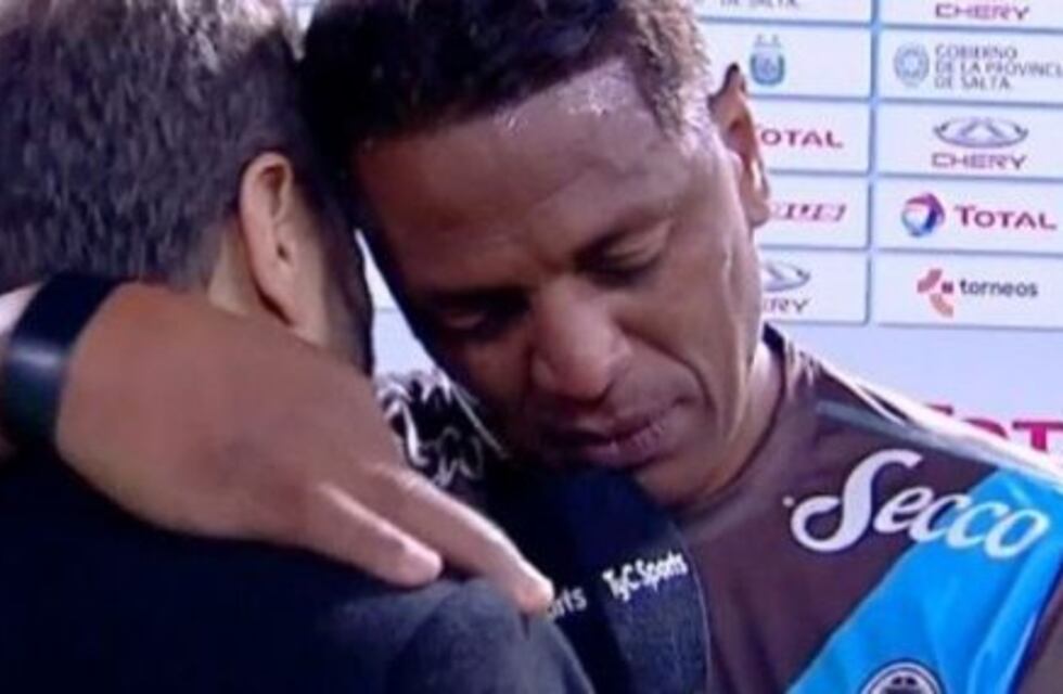 Emoción y lágrimas: el llanto desconsolado de Wilson Severino al retirarse del fútbol ante River