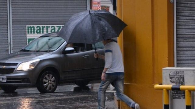La jornada comenzó con tiempo inestable y mejorará levemente durante el día.