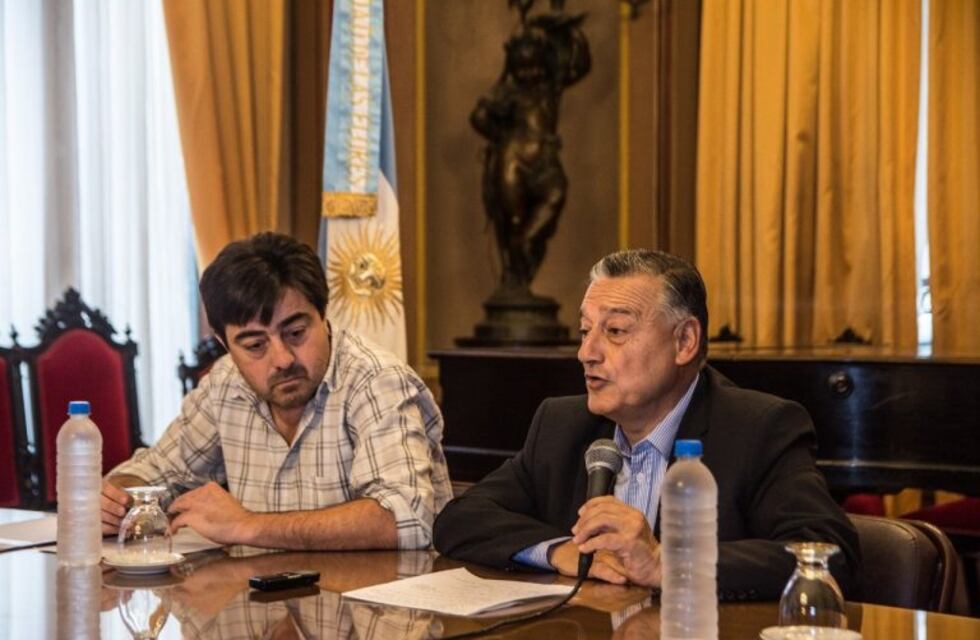 Un gesto en plena crisis: el intendente de Las Flores dejará de cobrar su sueldo