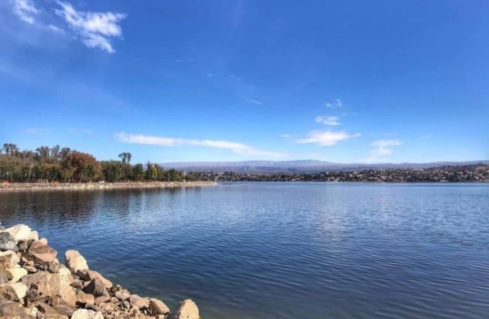 Villa Carlos Paz se prepara para un sábado con cielos despejados y temperaturas frescas