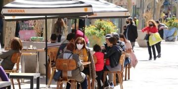 Los gastronómicos quieren que les den más lugar en la calzada para aumentar el espacio de venta\u002E