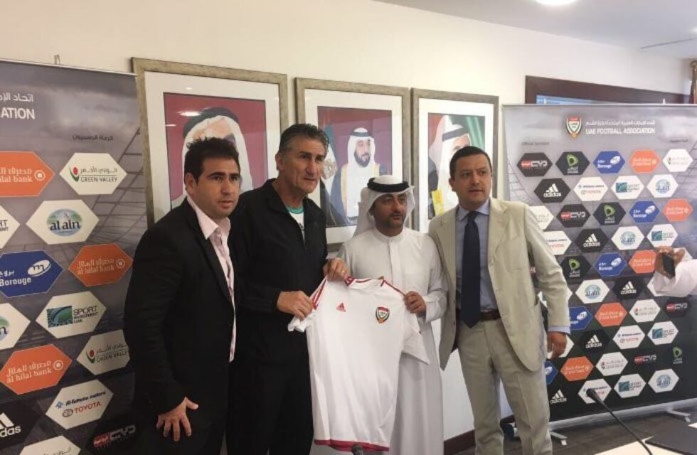 Presentaron al Patón Bauza como nuevo técnico de la selección de Emiratos Árabes