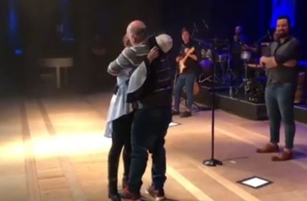 Soledad Pastorutti sorprendió en Rosario a un fanático que quería conocerla