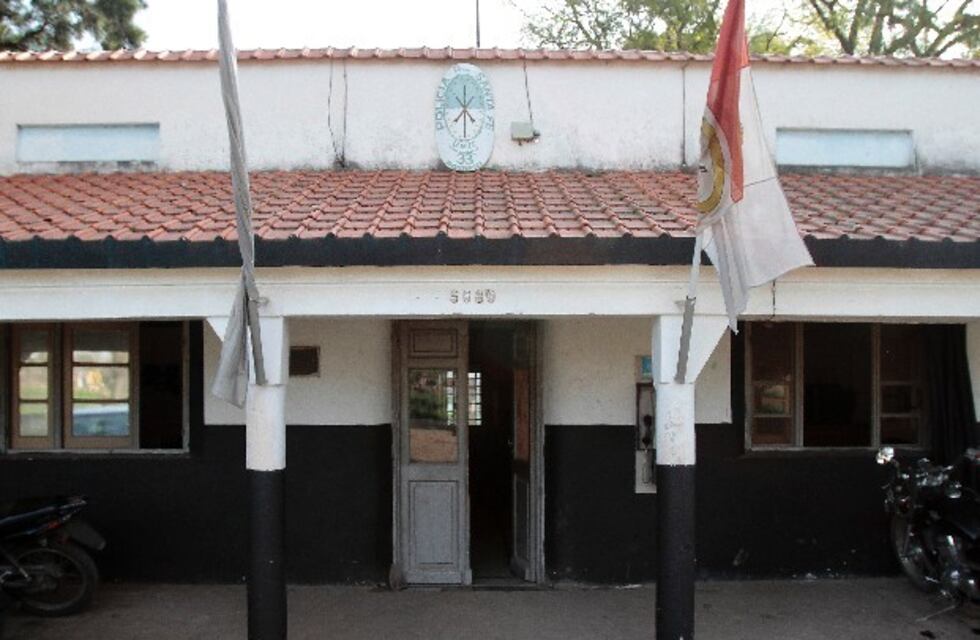 Padre e hijo fueron baleados por delincuentes que intentaron robar un quiosco