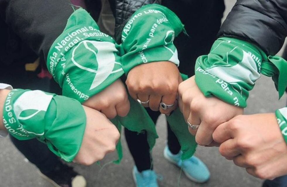 19 F: socorristas de azul convocan a pañuelazo para legalizar el aborto