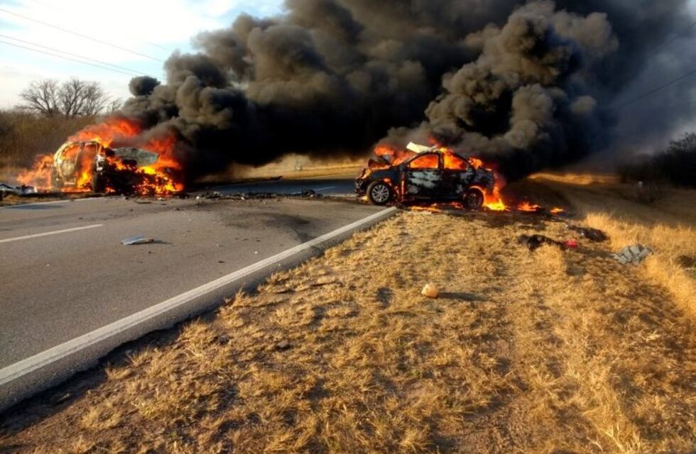 Dos mujeres mueren en accidente vial