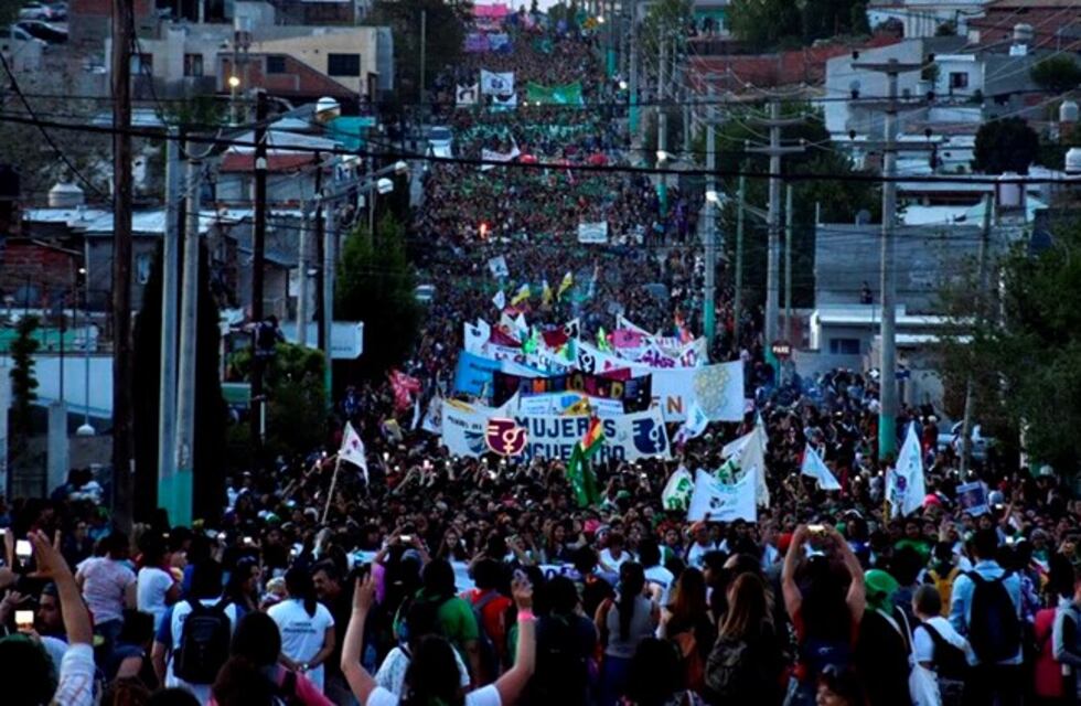 Por el día de la Mujer se realizará un paro a nivel internacional