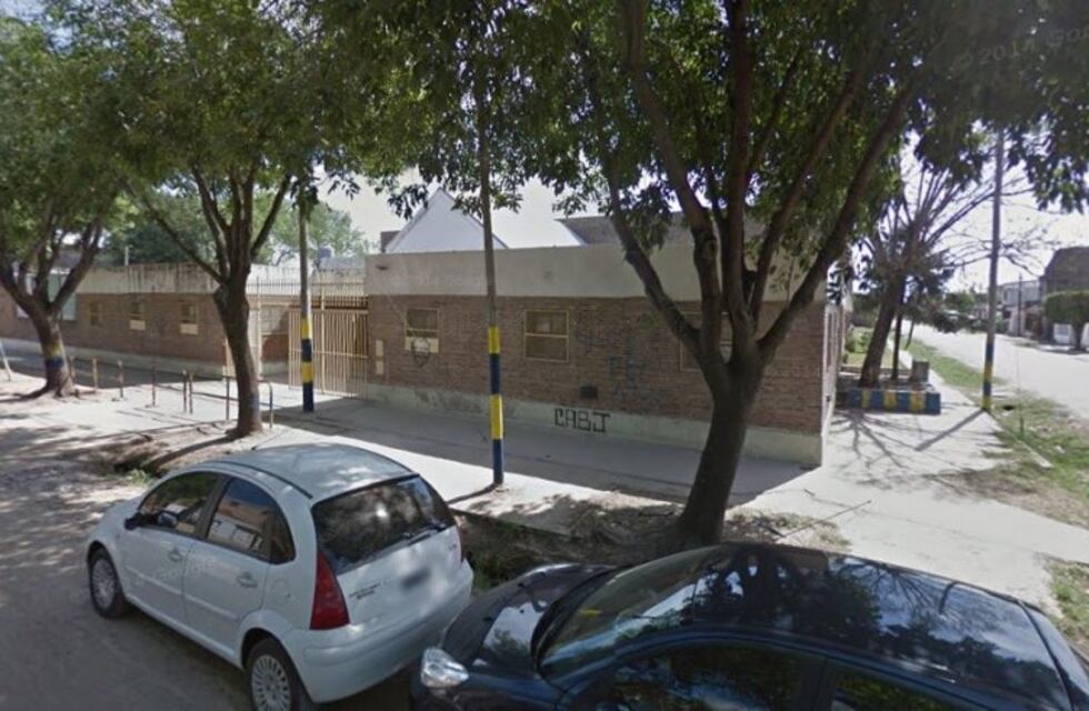 El maestro detenido por el presunto abuso de una alumna cumplirá con prisión domiciliaria