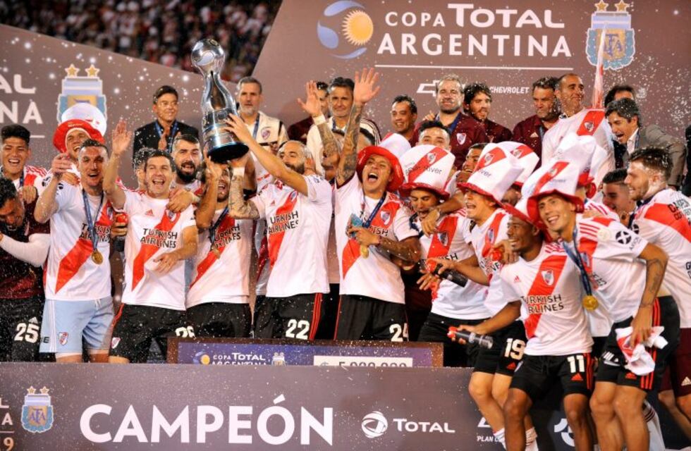 River goleó 3-0 a Central Córdoba y se consagró campeón de la Copa Argentina