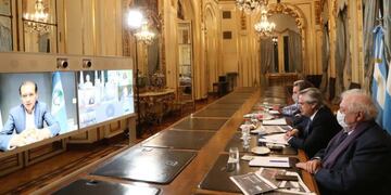 Alberto Fernández se reunió con gobernadores para definir la nueva fase de la cuarentena\u002E (Foto: Presidencia)