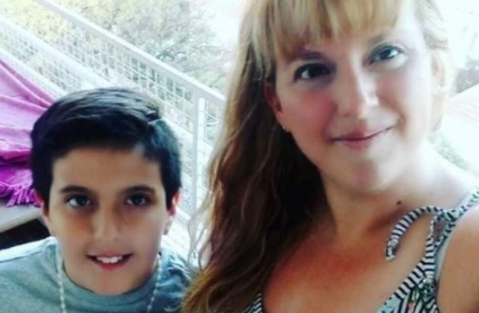 Tiene 11 años y pide ayuda para encontrar el celular con fotos y audios de su mamá fallecida