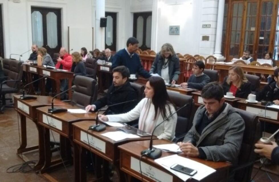 La oposición presentó proyectos para pedir explicaciones por aportes truchos
