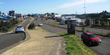 Una vereda y una avenida separan a la Argentina de Brasil\u002E