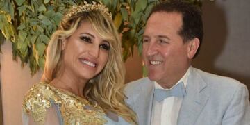 Vicky junto a su marido\u002E