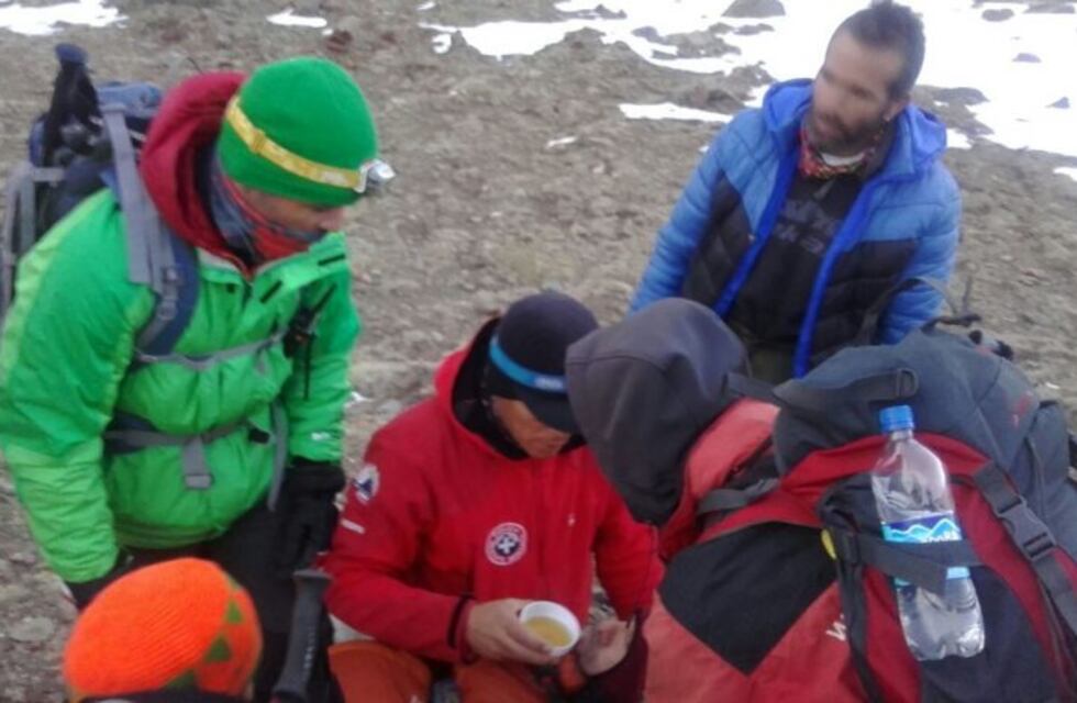 Rescataron a dos andinistas de Buenos Aires en un cerro mendocino