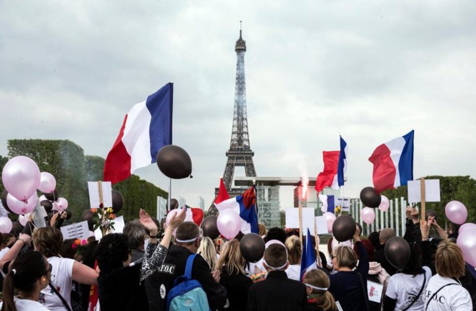 Francia: protestas e incidentes a un día de las elecciones