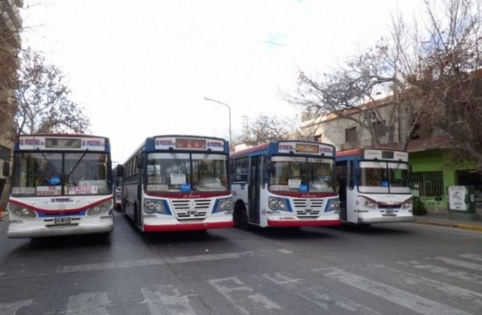 Chispazos entre los choferes y los empresarios del transporte por la tarifa