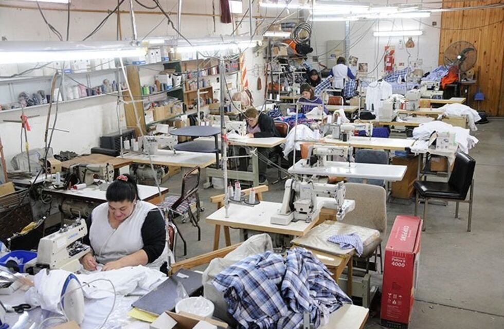 Crisis: otra empresa textil de La Rioja planea despedir a 110 trabajadores