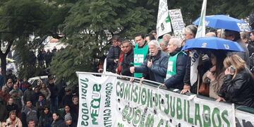 Daniele, en la explanada de la Municipalidad.