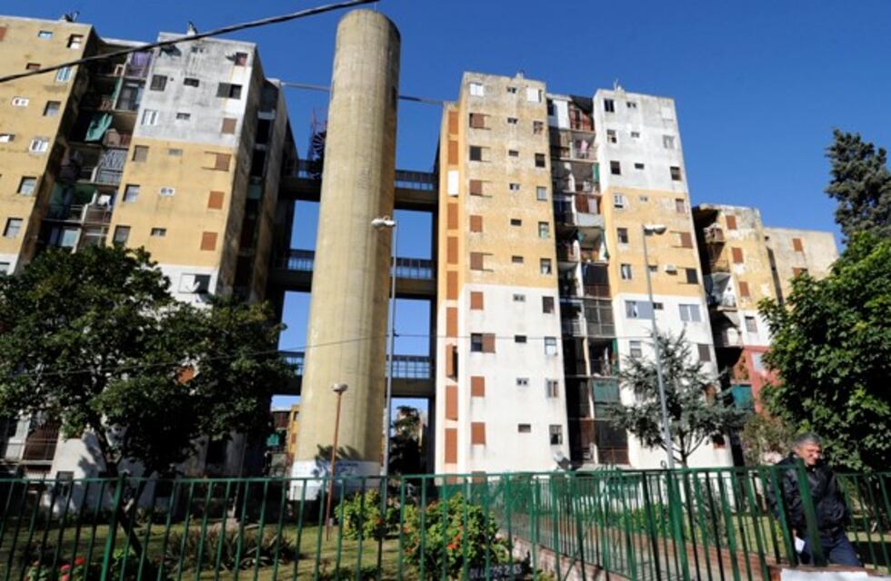 Una mamá y sus cuatro hijitas se intoxicaron con monóxido de carbono en un fonavi de zona sur