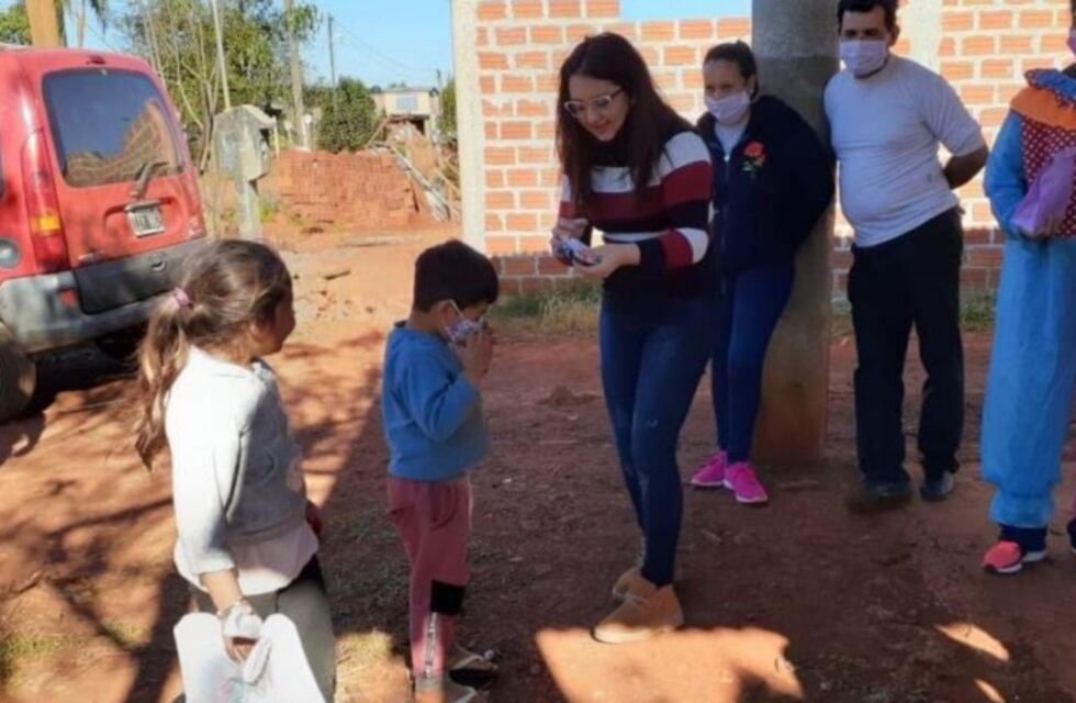 La Escuela Solidaria de la Normal 14 de San Pedro celebró el día del niño