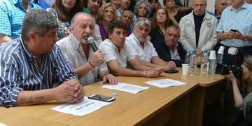 Anuncios de la CTA y Camioneros\u002E (@CtaCiudad)