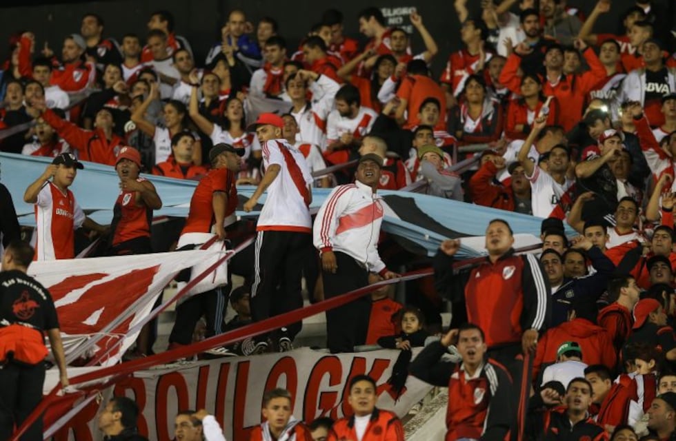 Mataron a uno de los líderes de la barra de River en Moreno