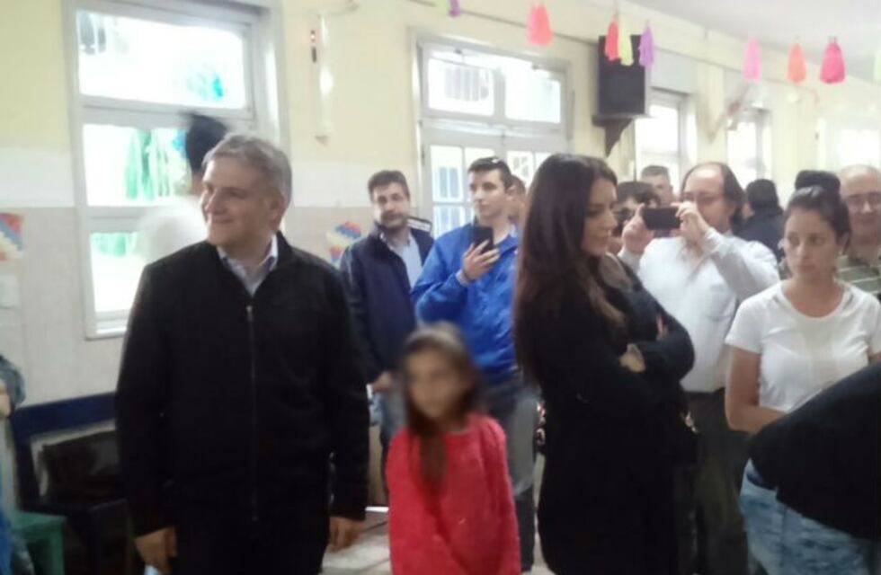 Martín Llaryora votó y apuntó a que haya "más diálogo y federalismo en Argentina"