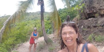 Teresa Grossi, la titiritera de Traslasierra que fue atacada por un motochorro en Colombia y se encuentra en grave estado\u002E